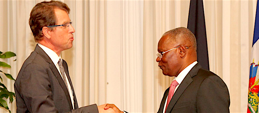 Le Chef de l'Etat reçoit les lettres de créance de Manfred Auster, nouvel ambassadeur de l'Allemagne en Haïti